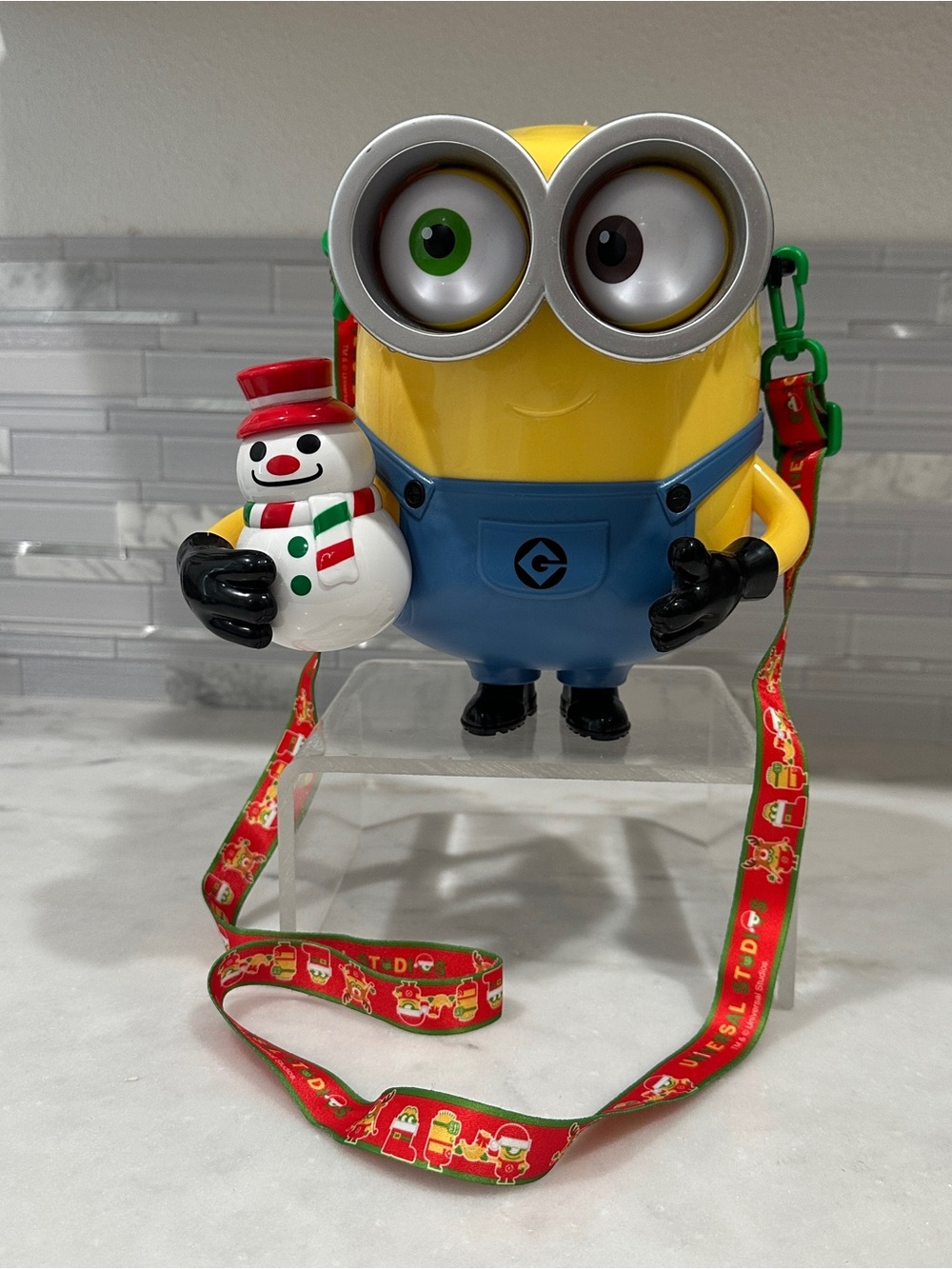 2022 Universal Studios Despicable Me Minion Bob Holiday Popcorn Bucket 🎄